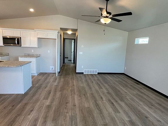 4th image of 1127 Cobalt Dr