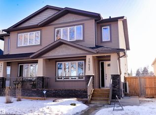 10433 70th Ave NW, Edmonton, AB