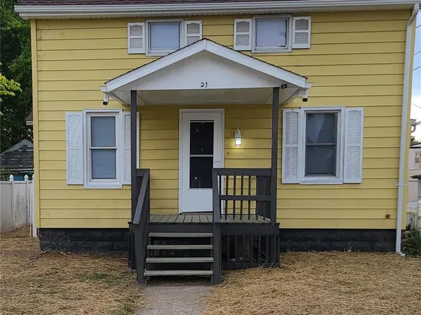 21 W Jennings Ave, Wood River, IL 62095