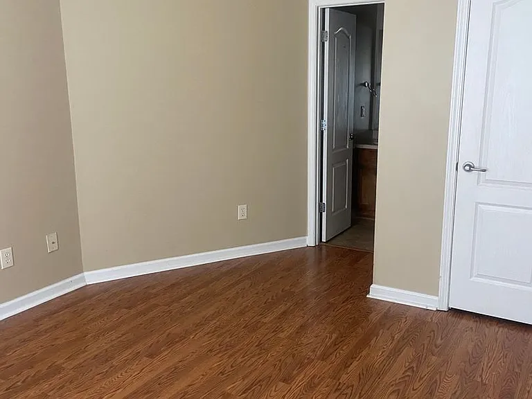 3945 Amanda Ct — Photo 3