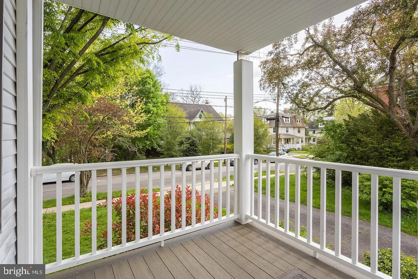 3 bed, 1.0 bath, 2942 sqft, $3,000 — Photo 3