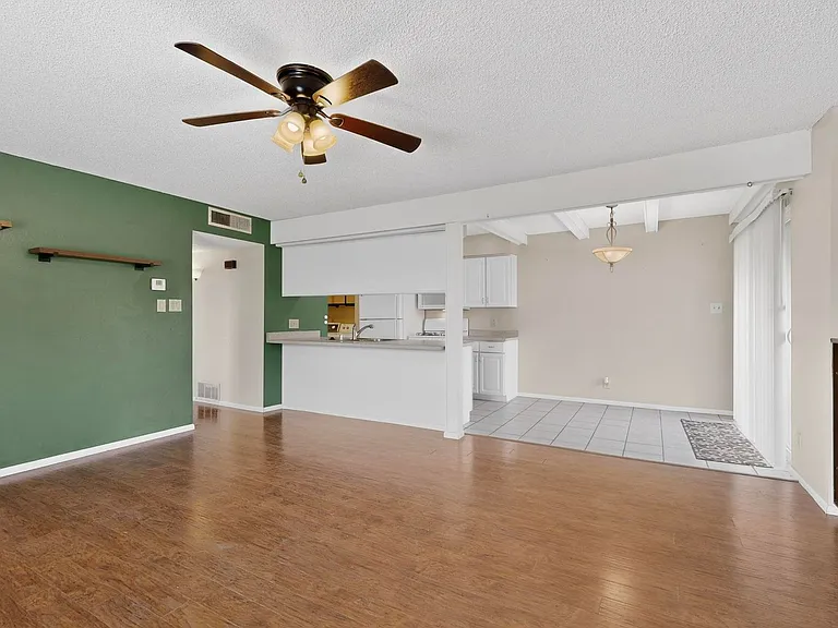 8445 Chambers Ct NE #D — Photo 5