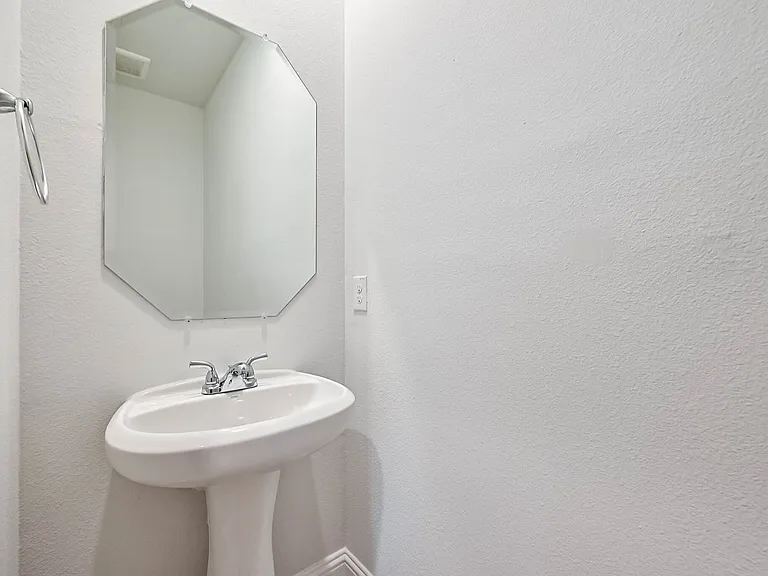 4248 Mingo Dr — Photo 10