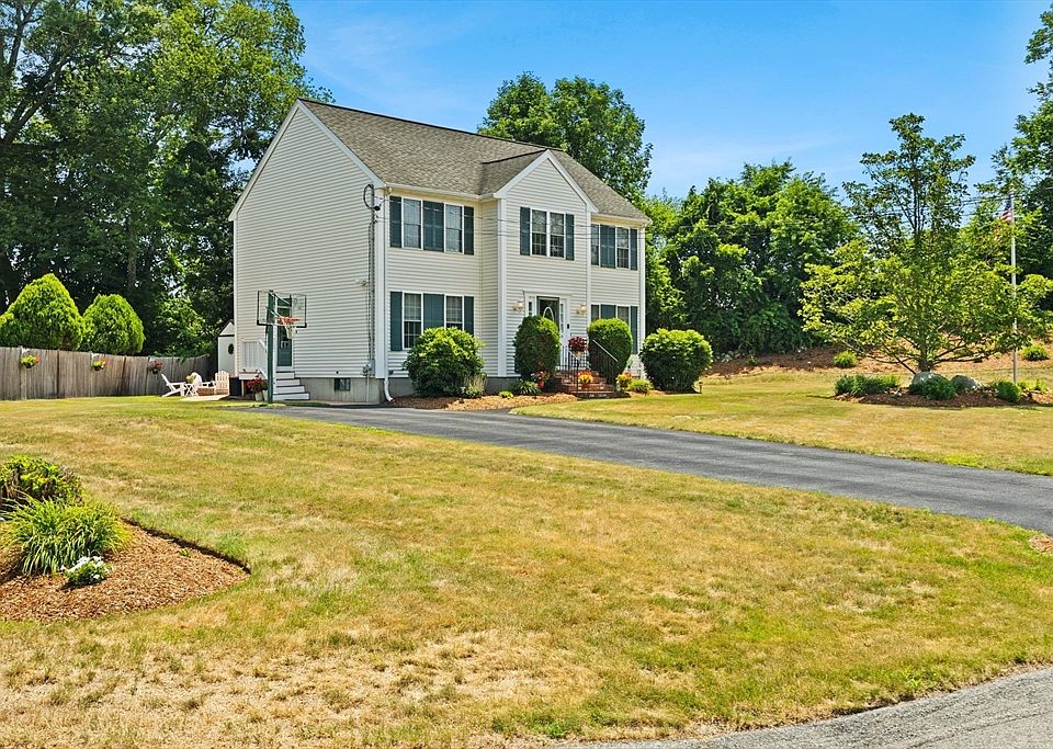 1st image of 112 Village Gate Dr