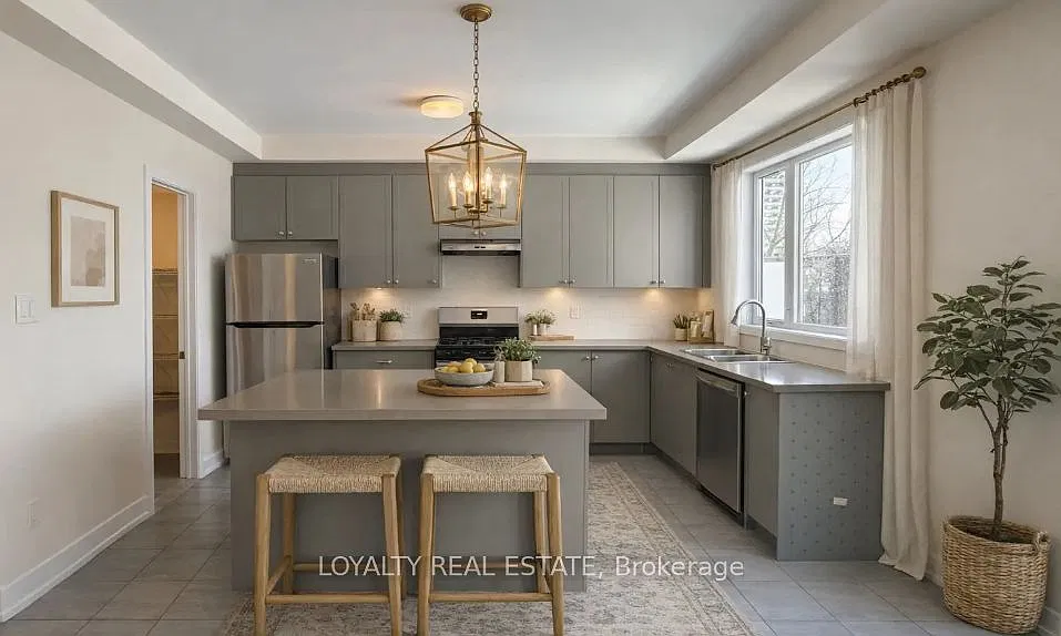 38 Monclova Rd
