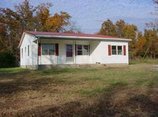 90 Fairground Rd, Ash Flat, AR 72513