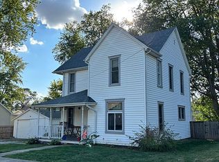 206 N Buchanan St, Heyworth, IL 61745