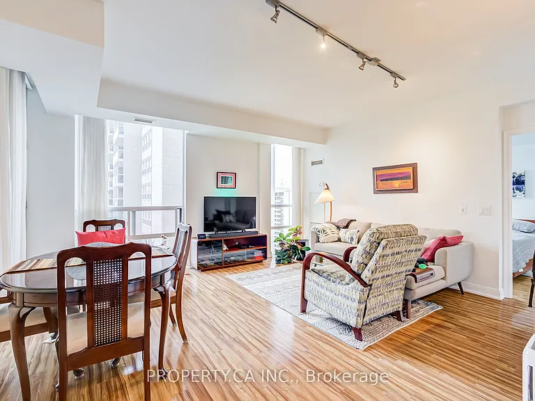 88 Broadway Ave #1407 — Photo 4