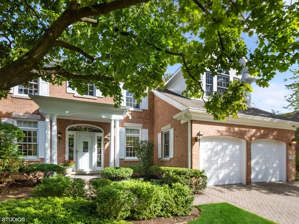 25 W Old Mill Ln, Burr Ridge, IL 60527