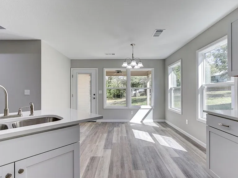 203 Elysian Hills Dr — Photo 10