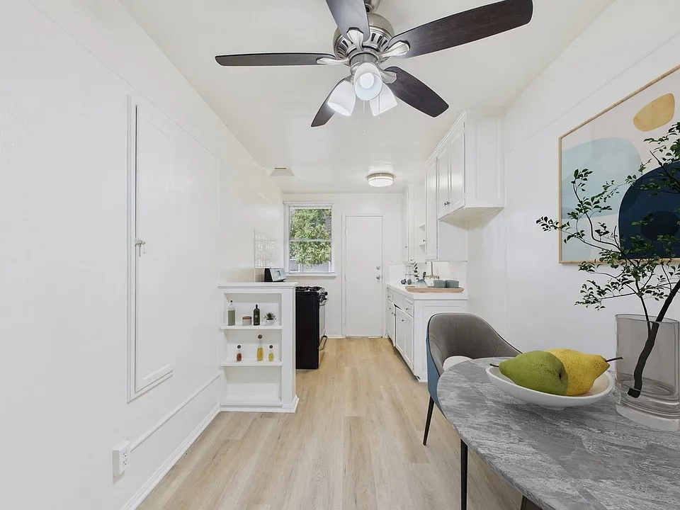 Banner Circle Apartments