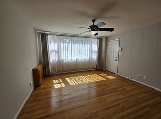 1140 W Barry Ave #1, Chicago, IL 60657