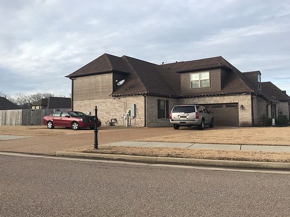 3rd image of 55 Hunters Ln