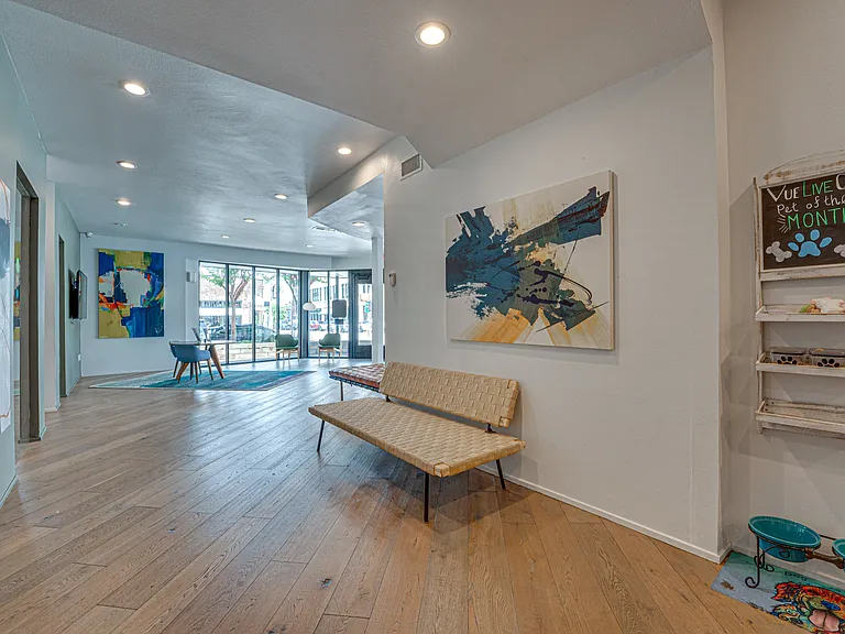 Vue Live Oak — Photo 16