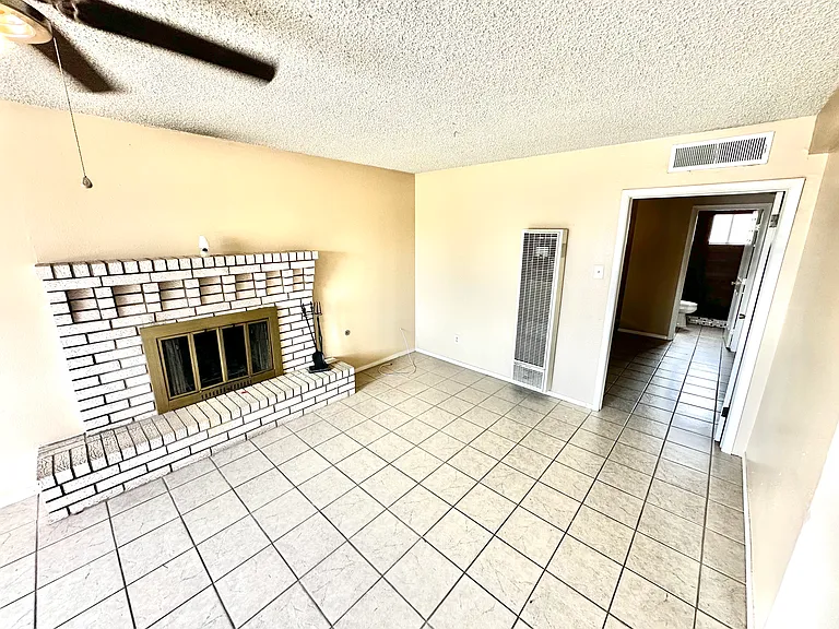 7505 Acapulco Ave — Photo 15