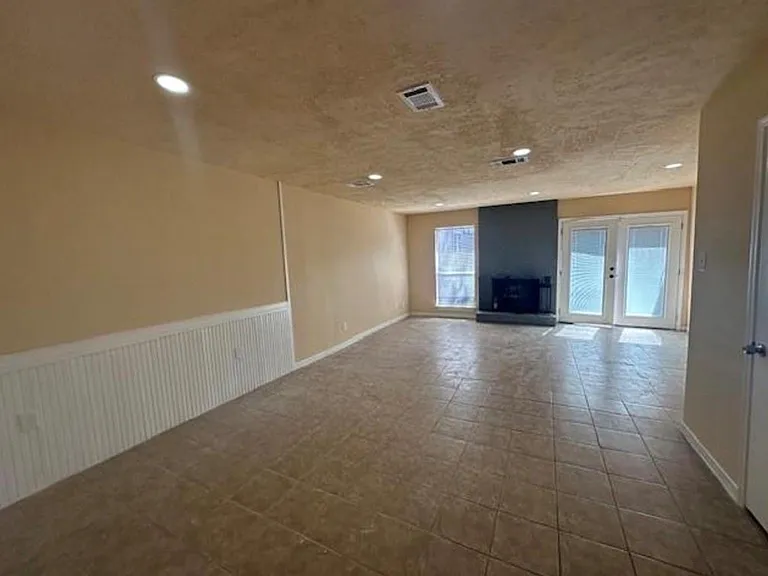 5921 Arncliffe Dr #5921 — Photo 6