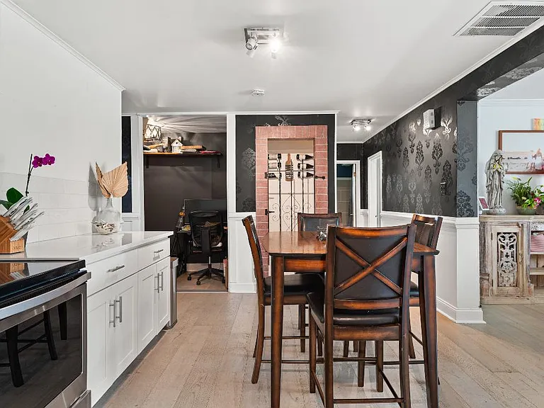 2205 Mary Ln — Photo 13
