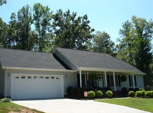 2287 Regency Dr, Randleman, NC 27317