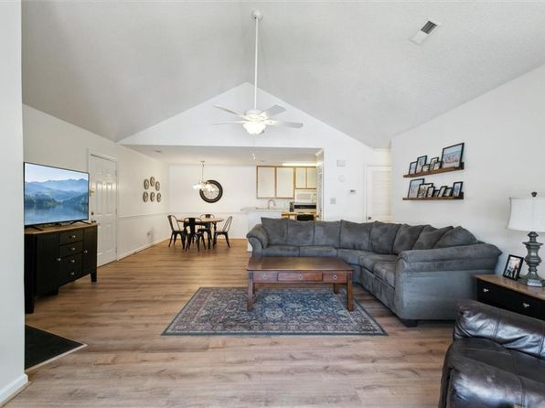104 Windsor Ln APT L, Williamsburg, VA 23185