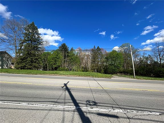 3rd image of 3022 Wilmington Rd