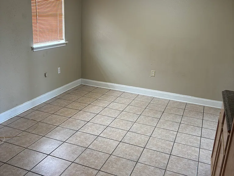 5420 Tusa Dr — Photo 4