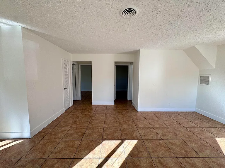 3101 NE 7th Ave #B — Photo 9