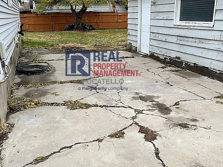 1154 W Eldredge Rd — Photo 26