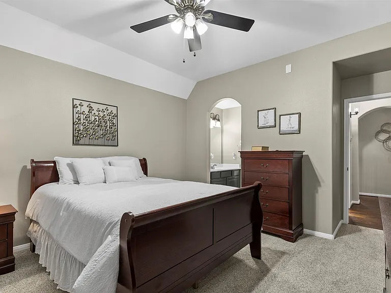13923 Prospect Point Dr — Photo 41