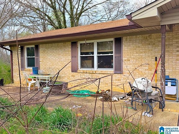 2nd image of 618 Stephenson Rd