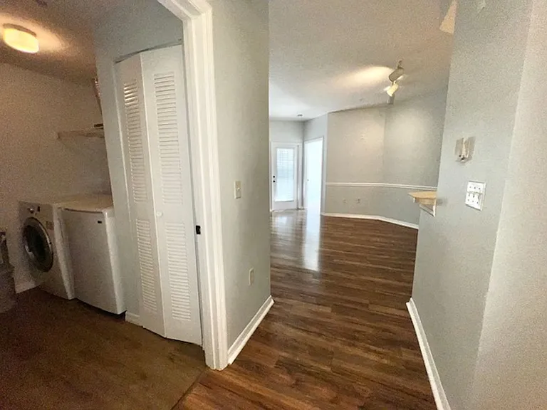 5554 Metrowest Blvd #4 — Photo 5