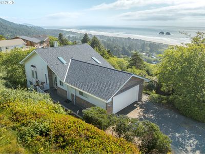 461 Home Ct, Rockaway Beach, OR, 97136