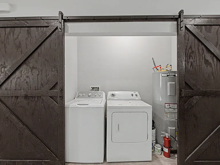 1614 E Mulberry Dr — Photo 26