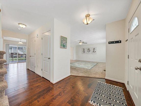 5th image of 427 Cambridge Court Rd