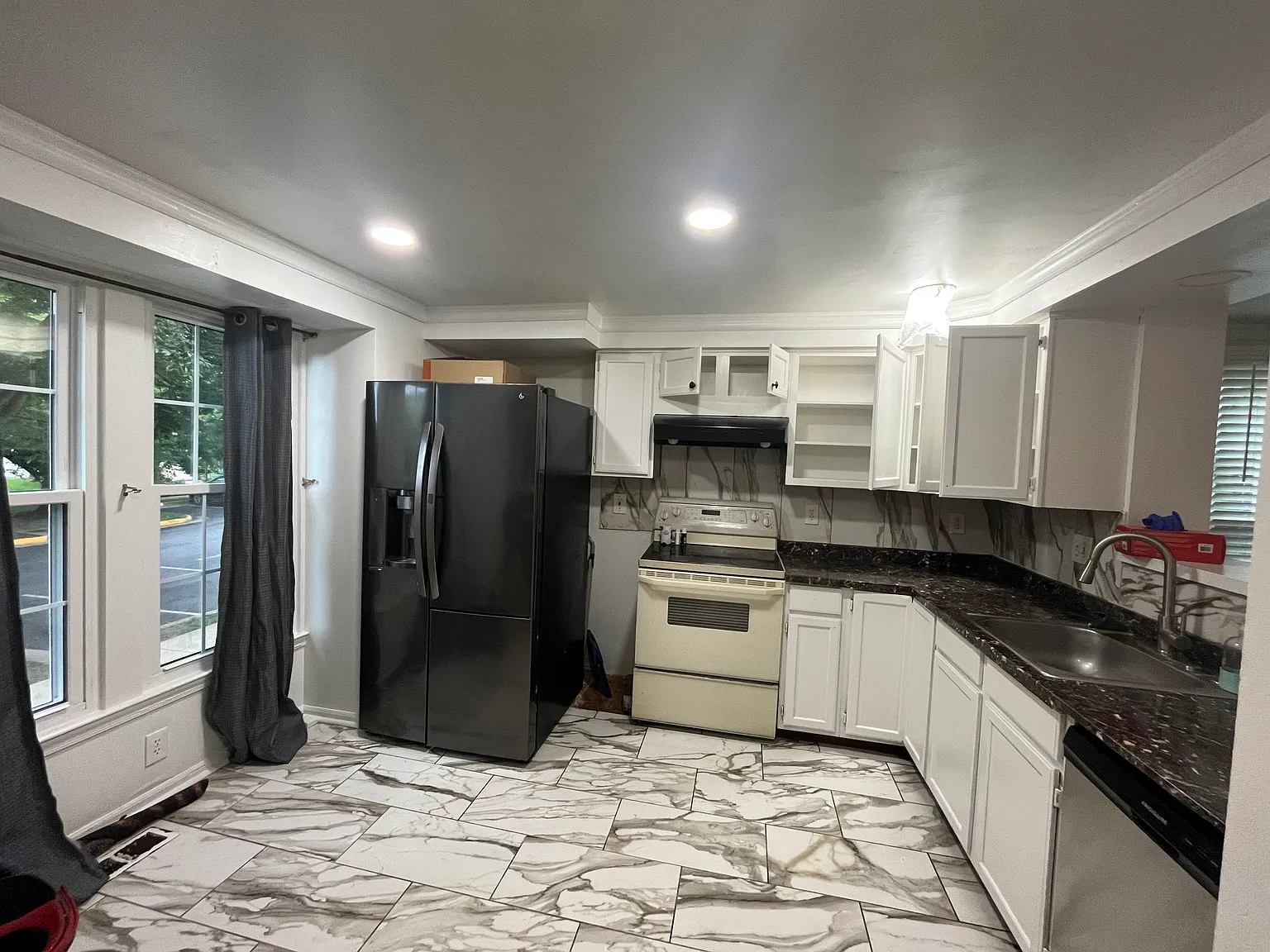 3 bed, 1206 sqft, $2,840 — Photo 1