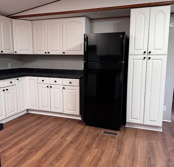 503 Rogers Rd — Photo 3