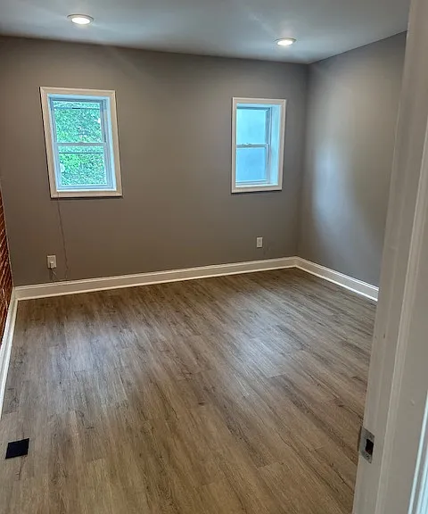 703 N Port St — Photo 20