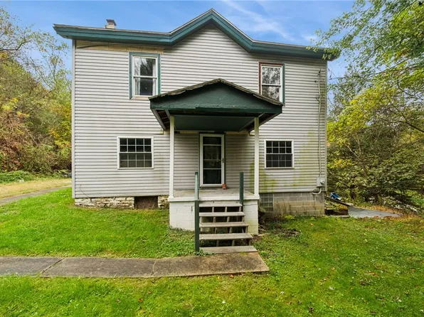 33 Timberlane Rd, Herminie, PA 15637