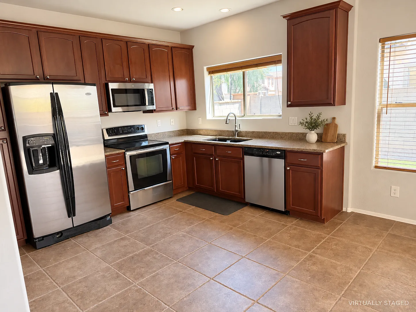 2595 S Southwind Dr — Photo 4