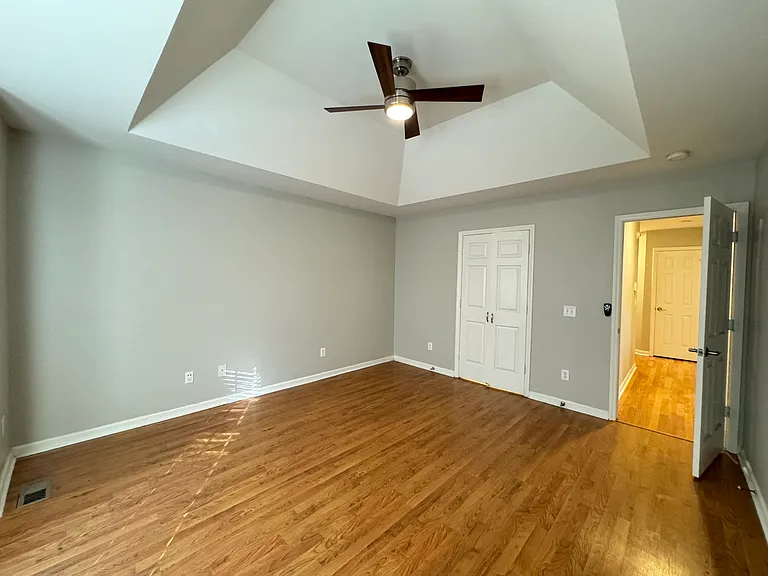5209 Moss Hill Dr — Photo 12