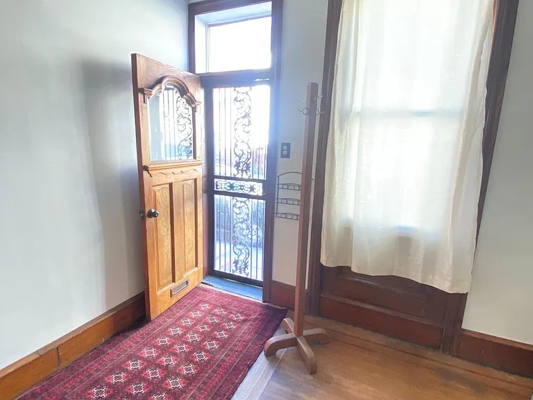 2038 E Dauphin St — Photo 3