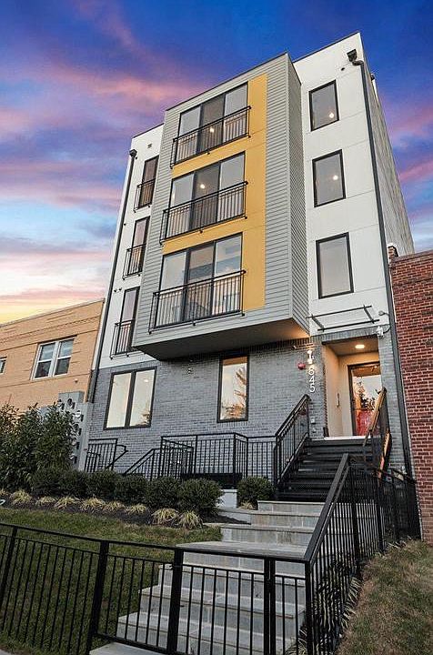 1st image of 845 19th St NE #3