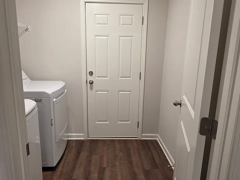745 Park Ln — Photo 19