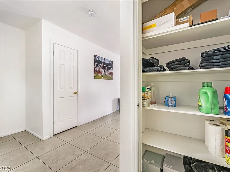5576 W Rochelle Ave #22A — Photo 27