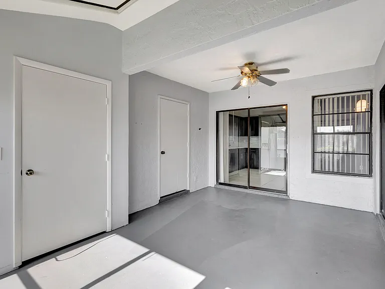 4385 Willow Brook Cir — Photo 27