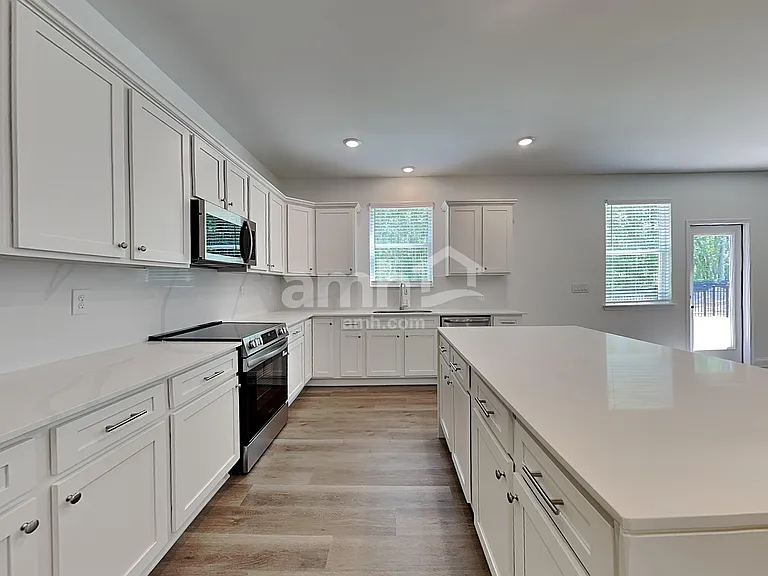 246 Hickory Pointe Loop — Photo 3