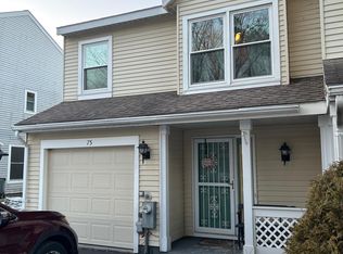 75 Stoney Creek Dr, Clifton Park, NY 12065