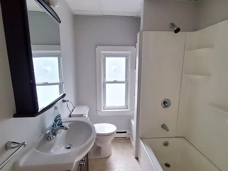 146 Highland Ave #2 — Photo 11