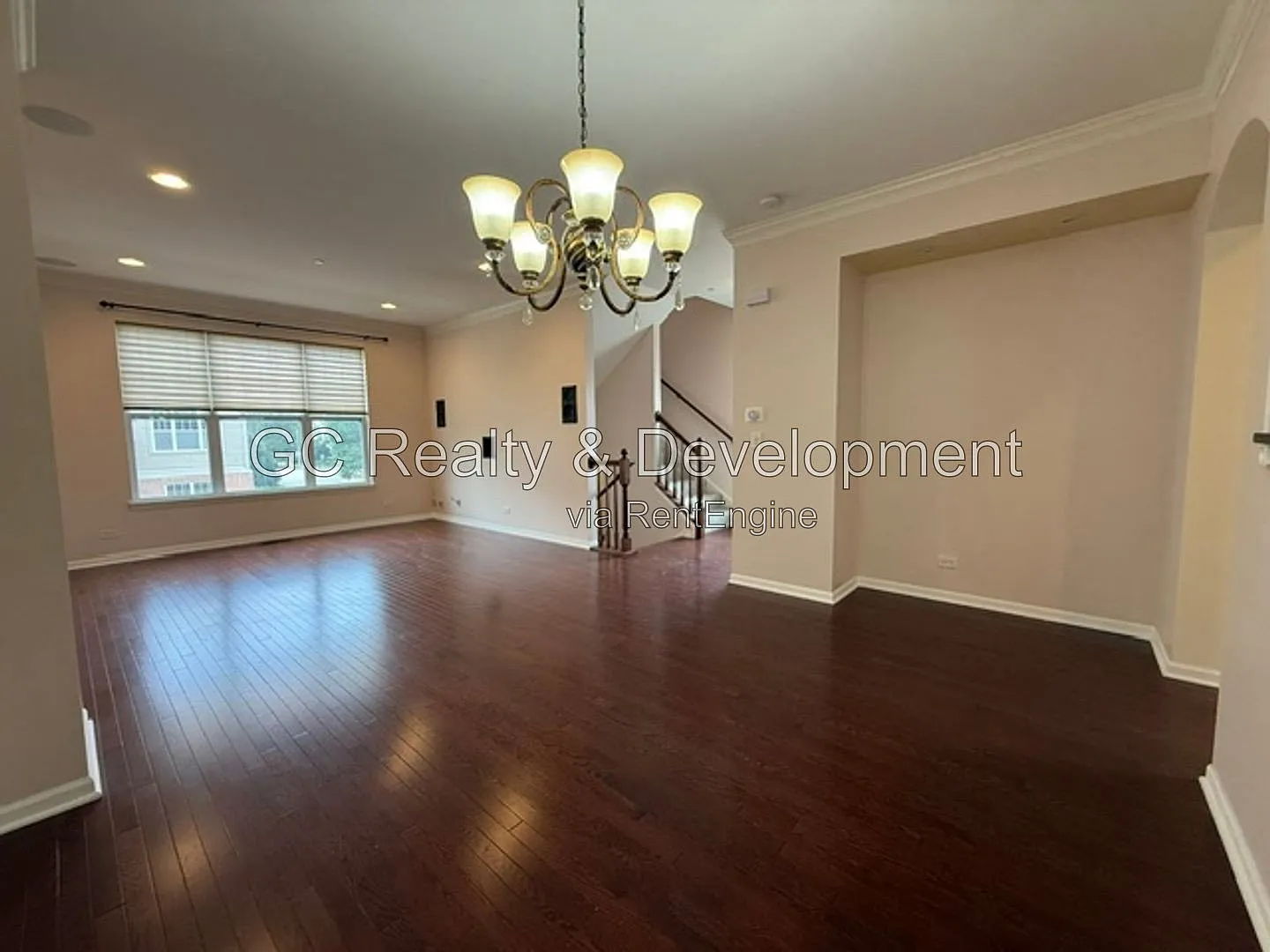 3 bed, 2.5 bath, 2162 sqft, $3,295 — Photo 2