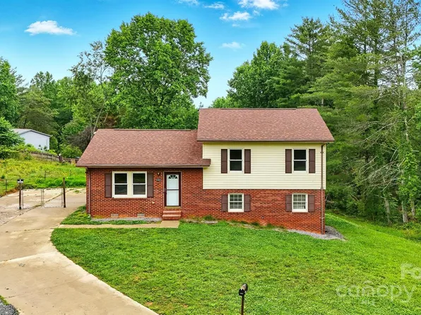 3404 Sheely Rd, Lenoir, NC 28645