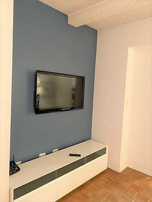 4th image of 150 W 51st St APT 1424